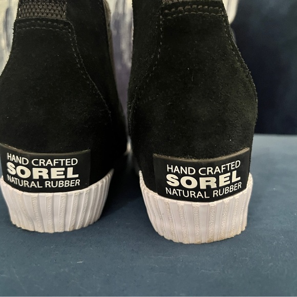 Black Sorel booties size 8.5 cute comfy - Picture 4 of 5